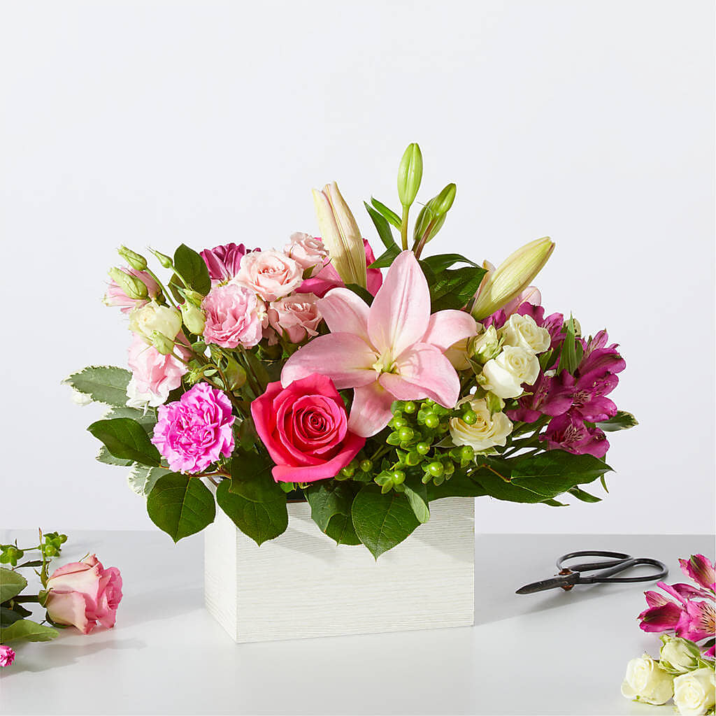 Sweetberry Box – A Florist Original – Sandelas Flower Shop, Chicago IL