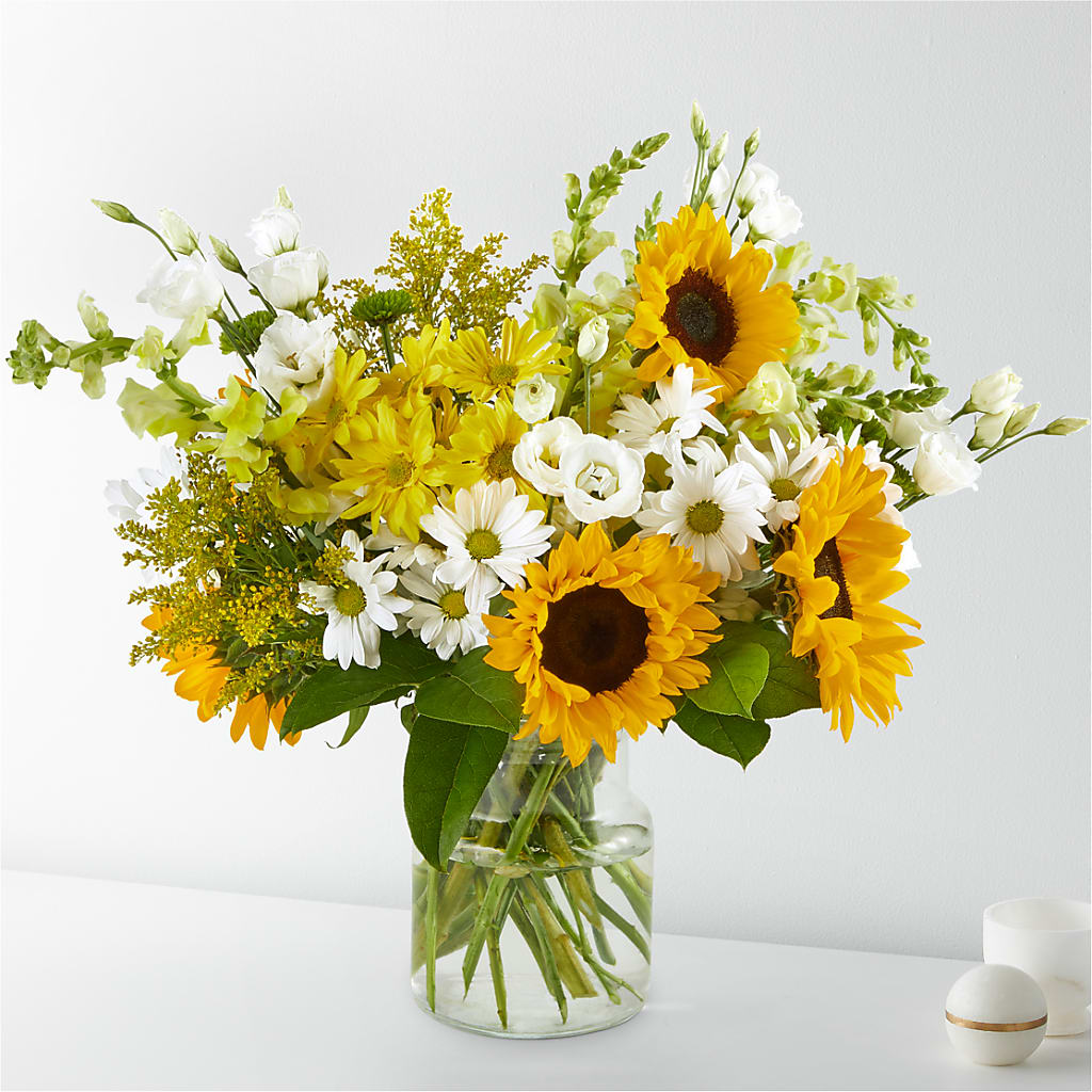 Hello Sunshine Bouquet – Sandelas Flower Shop, Chicago IL