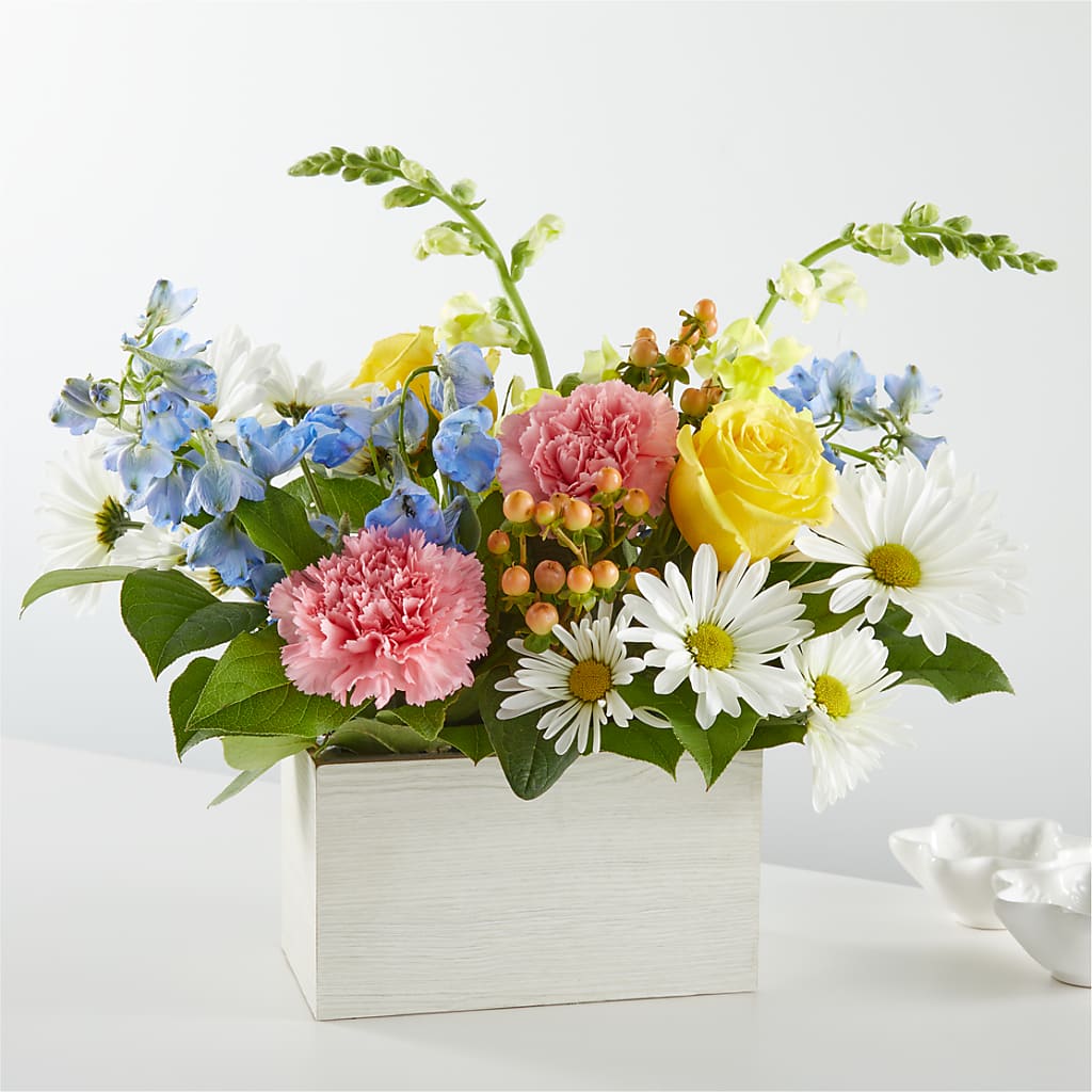 Sun Salutation Box Bouquet – Sandelas Flower Shop, Chicago IL