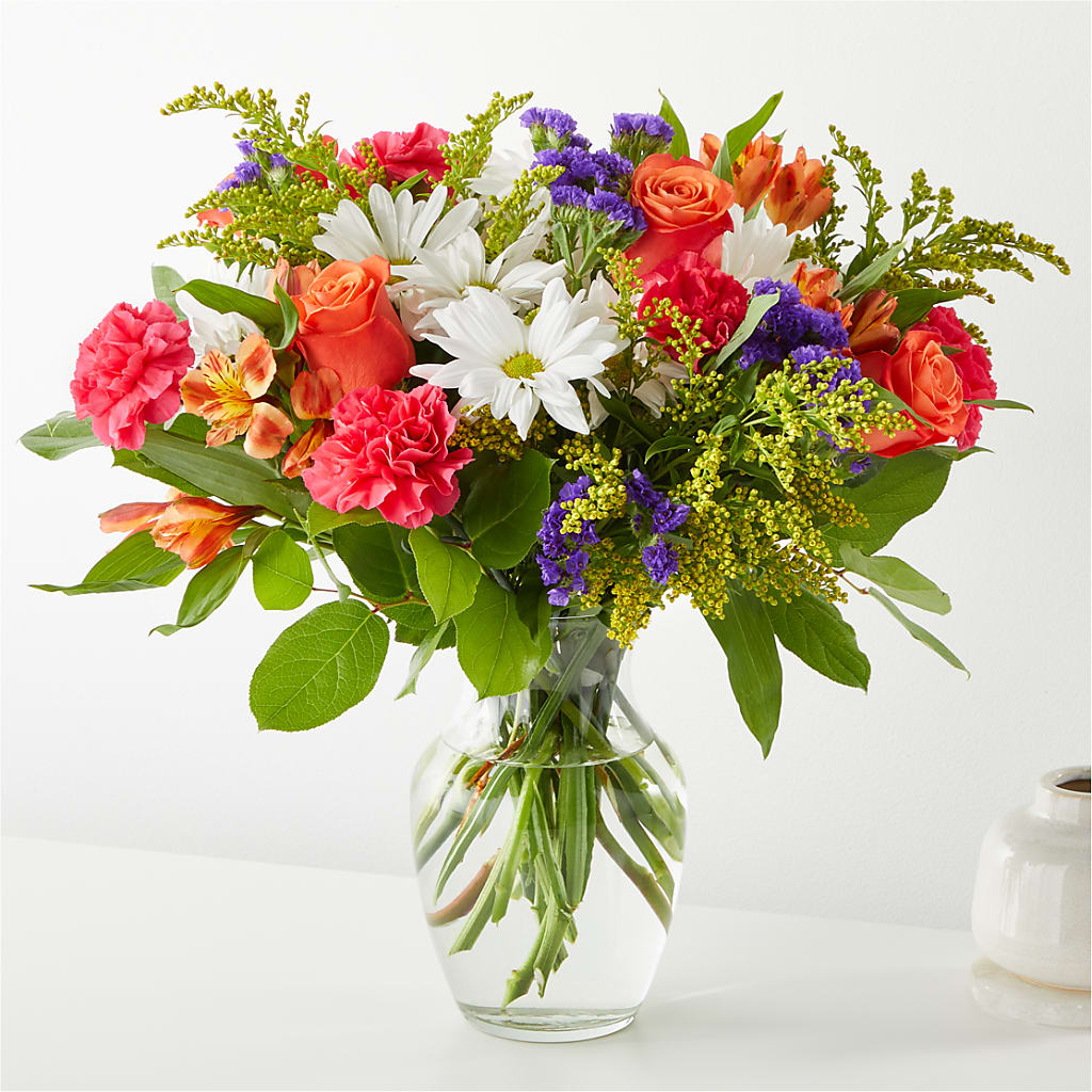 Oopsie Daisy Bouquet – Sandelas Flower Shop, Chicago IL