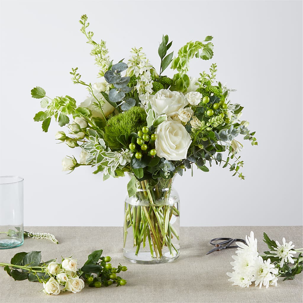 Irish Garden - A Florist Original – Sandelas Flower Shop, Chicago IL