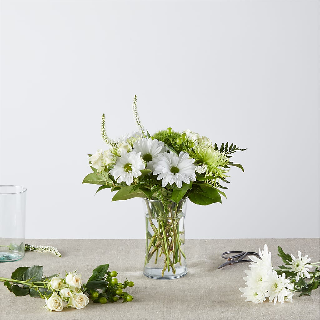 Irish Garden - A Florist Original – Sandelas Flower Shop, Chicago IL