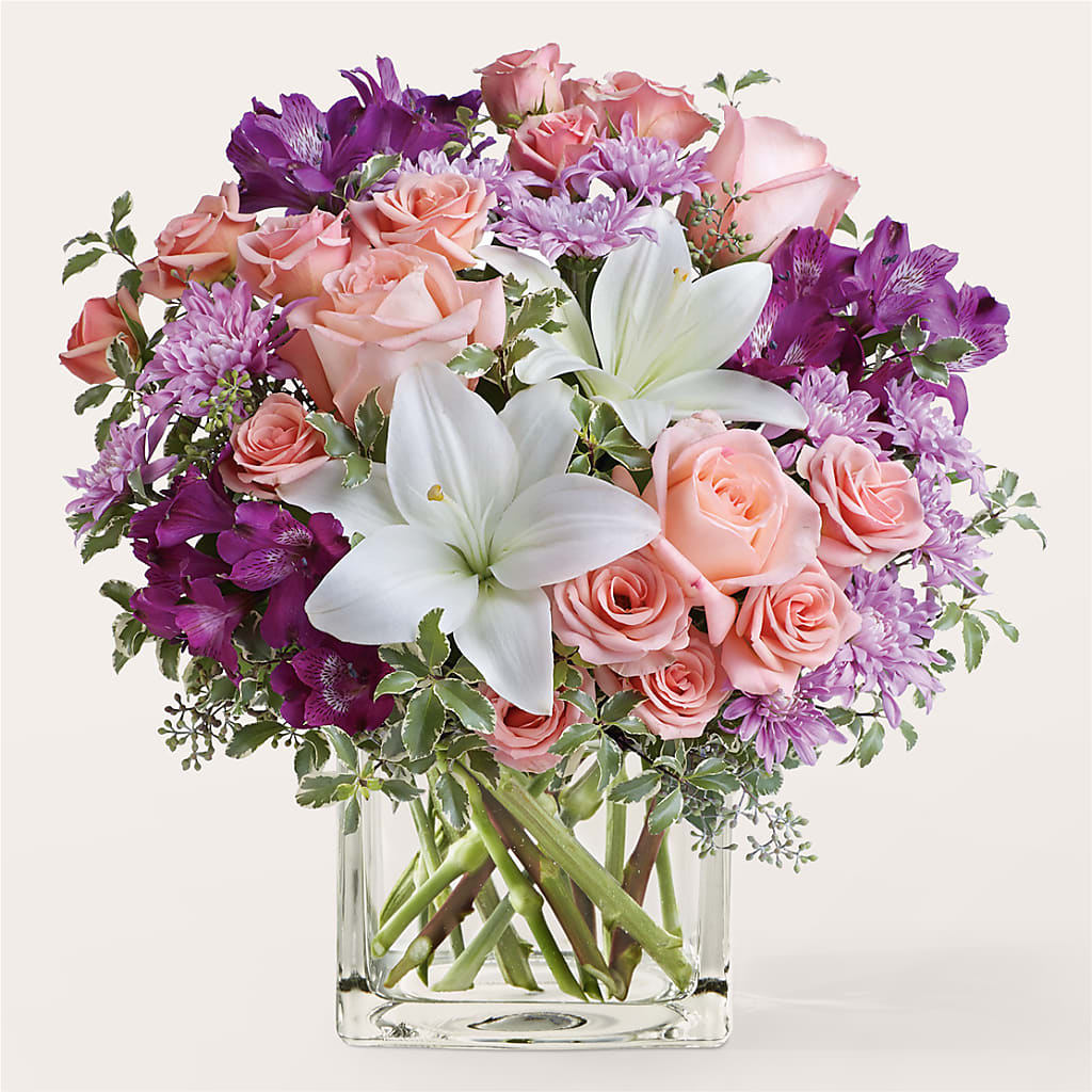Mani Pedi Bouquet – Sandelas Flower Shop, Chicago IL