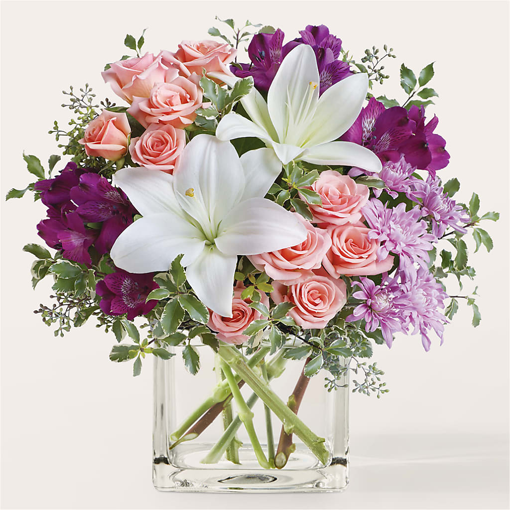 Mani Pedi Bouquet – Sandelas Flower Shop, Chicago IL
