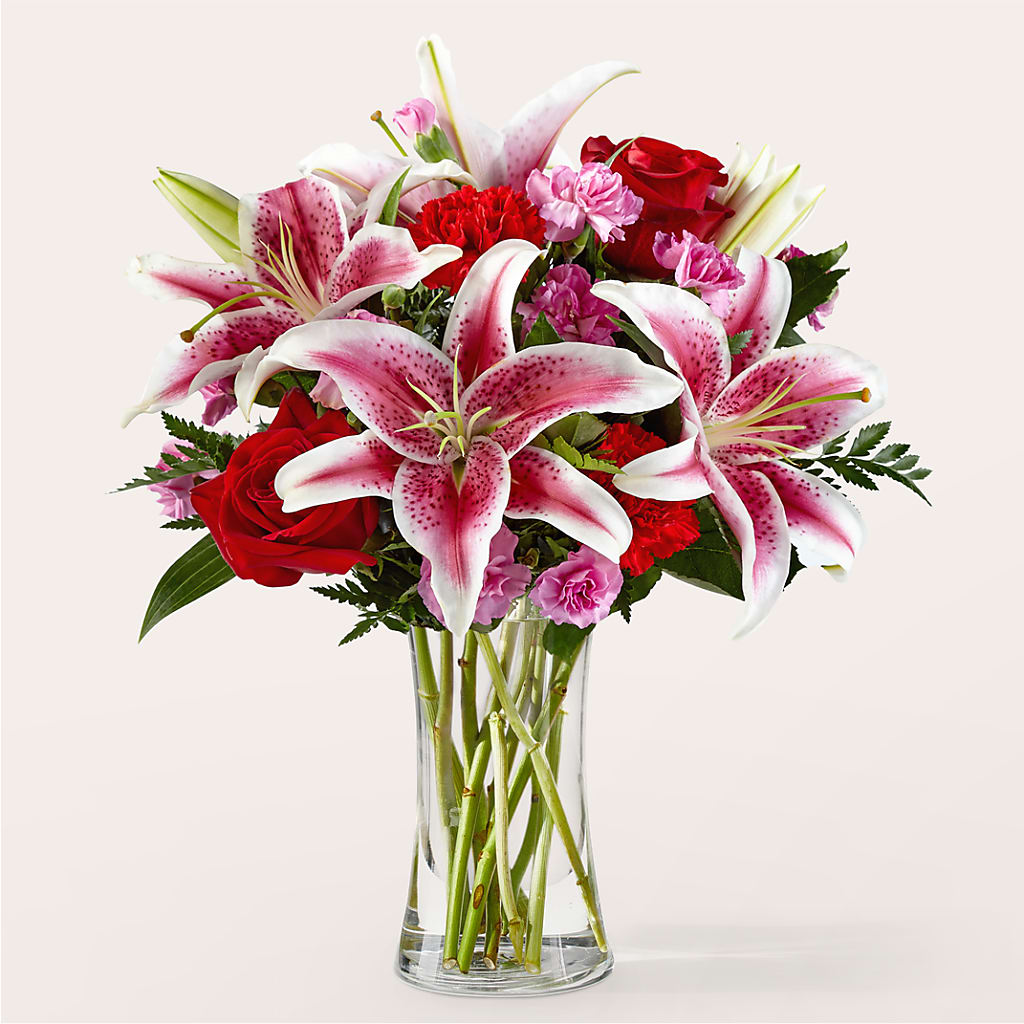 Honeymoon Bouquet – Sandelas Flower Shop, Chicago IL