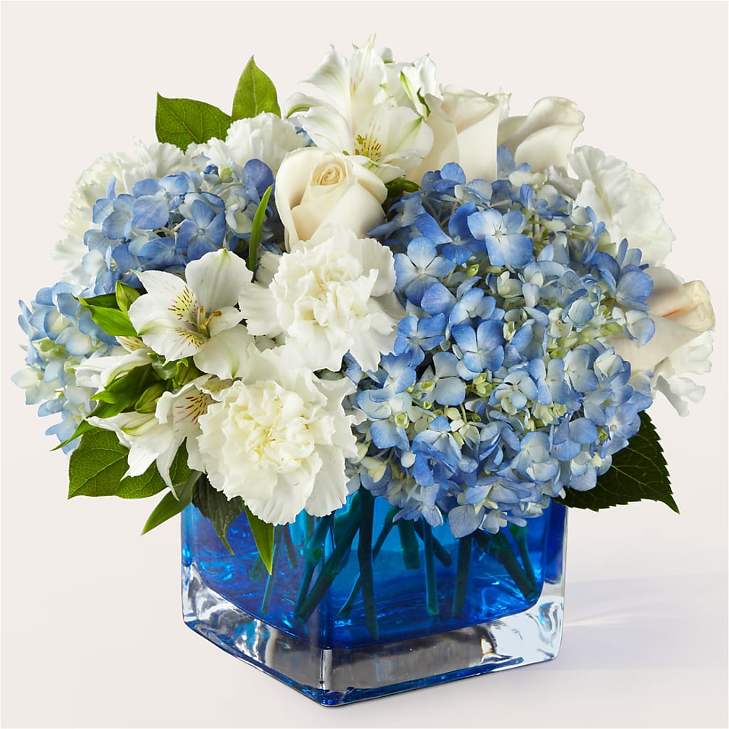 Soothing Waters Bouquet – Sandelas Flower Shop, Chicago IL