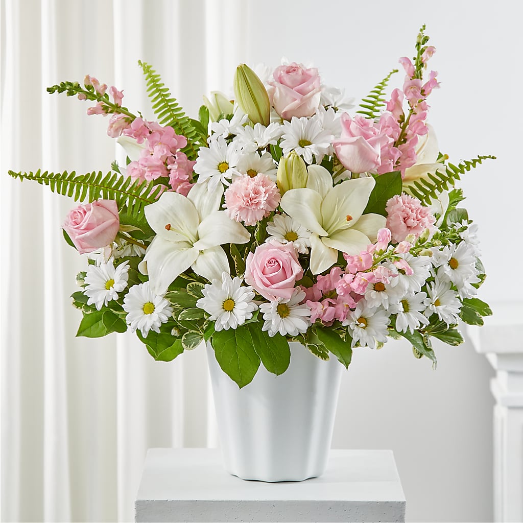 Soft Touch Tabletop Basket – Sandelas Flower Shop, Chicago IL