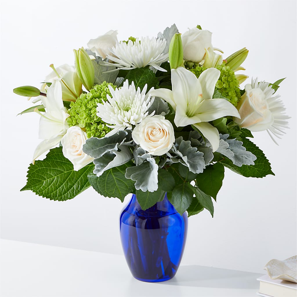 Snowy Dreams Bouquet – Sandelas Flower Shop, Chicago IL