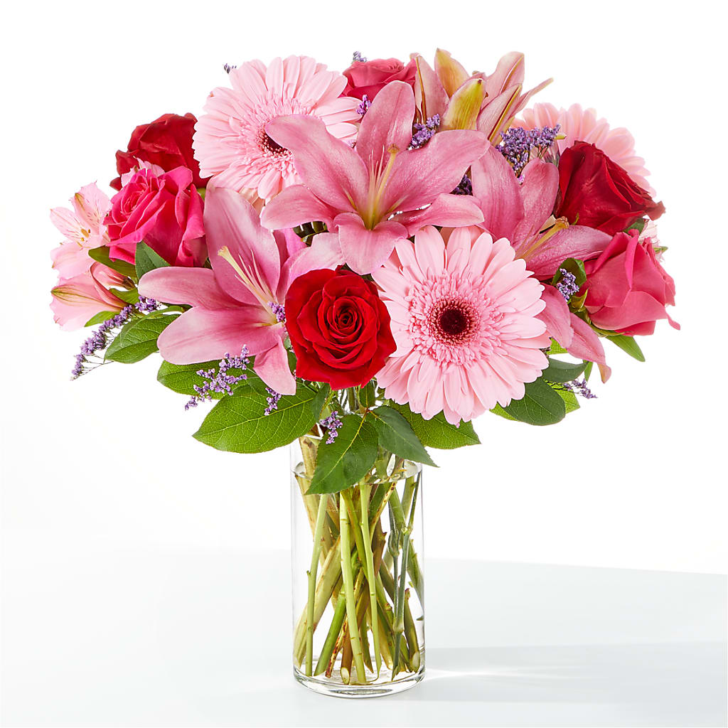 Lots of Love Bouquet – Sandelas Flower Shop, Chicago IL