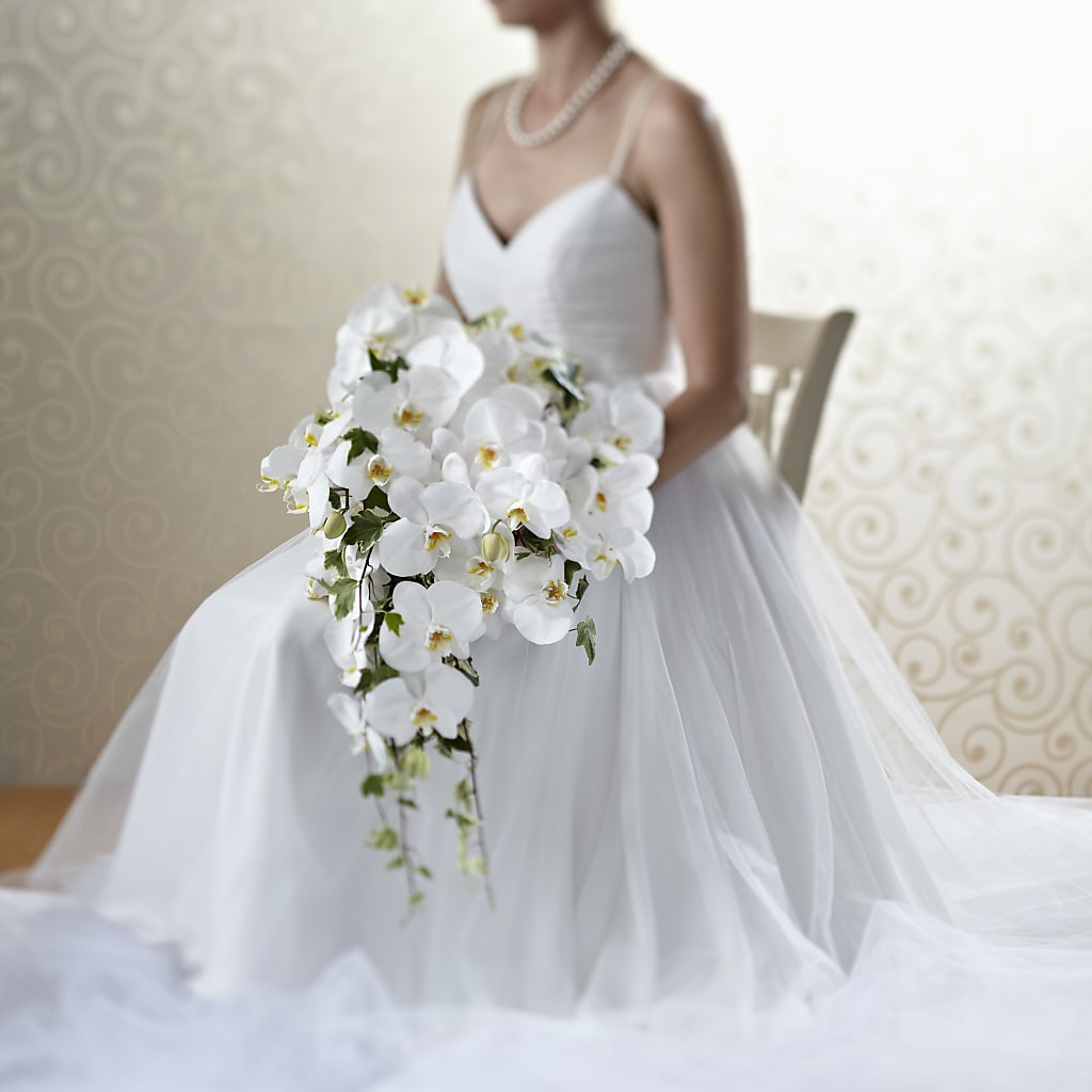 Classic White Bouquet – Sandelas Flower Shop, Chicago IL