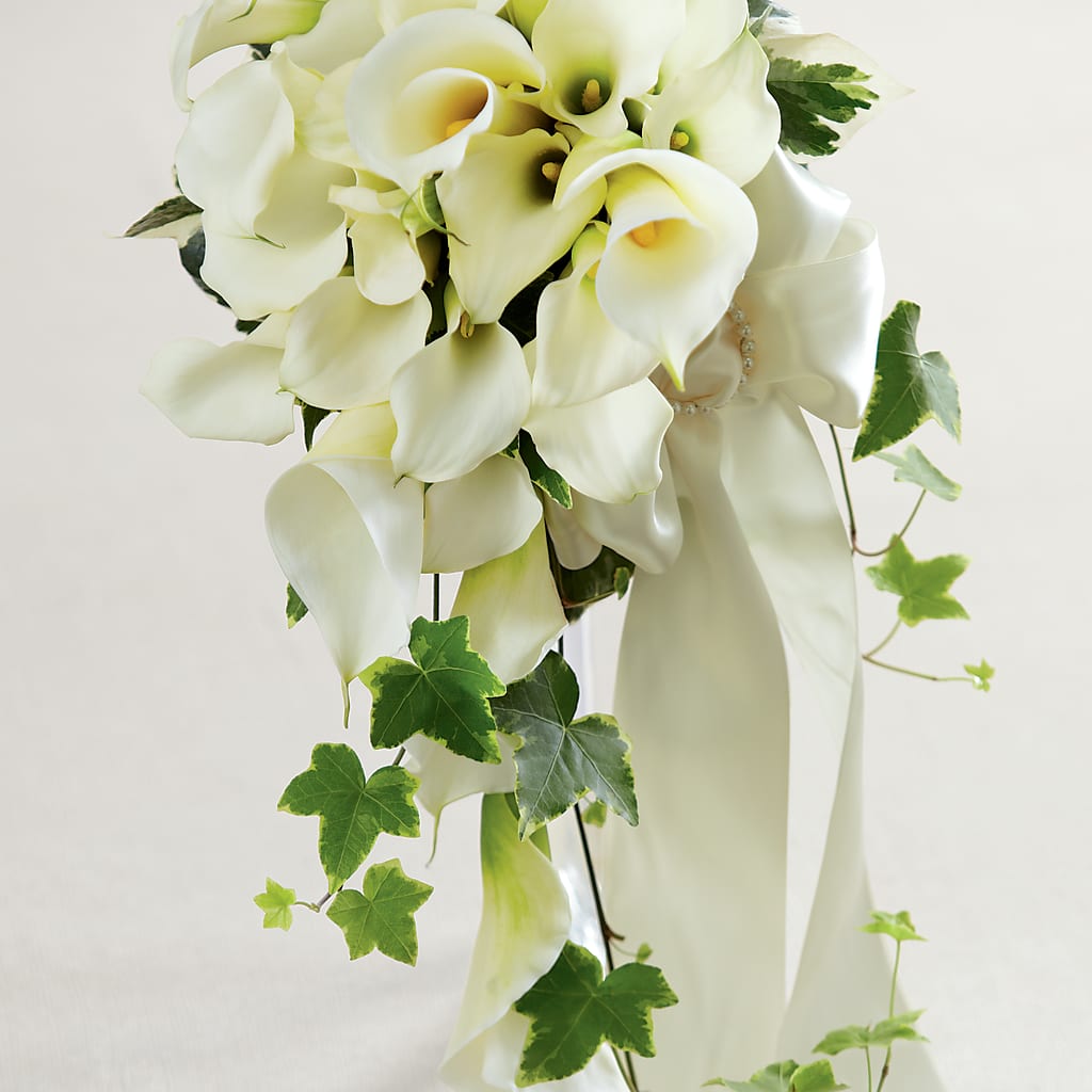 White Chapel Bouquet – Sandelas Flower Shop, Chicago IL