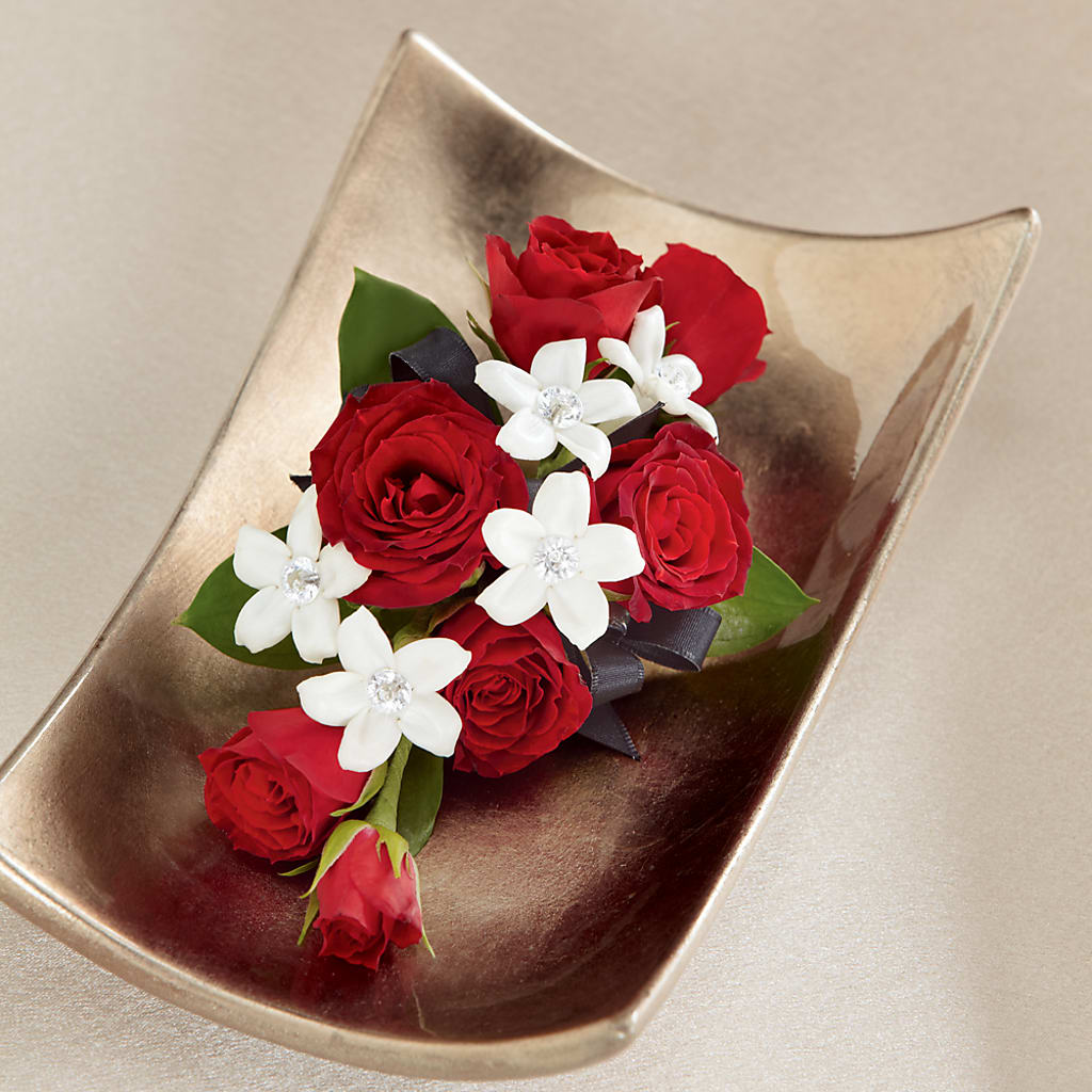Poetry Corsage – Sandelas Flower Shop, Chicago IL