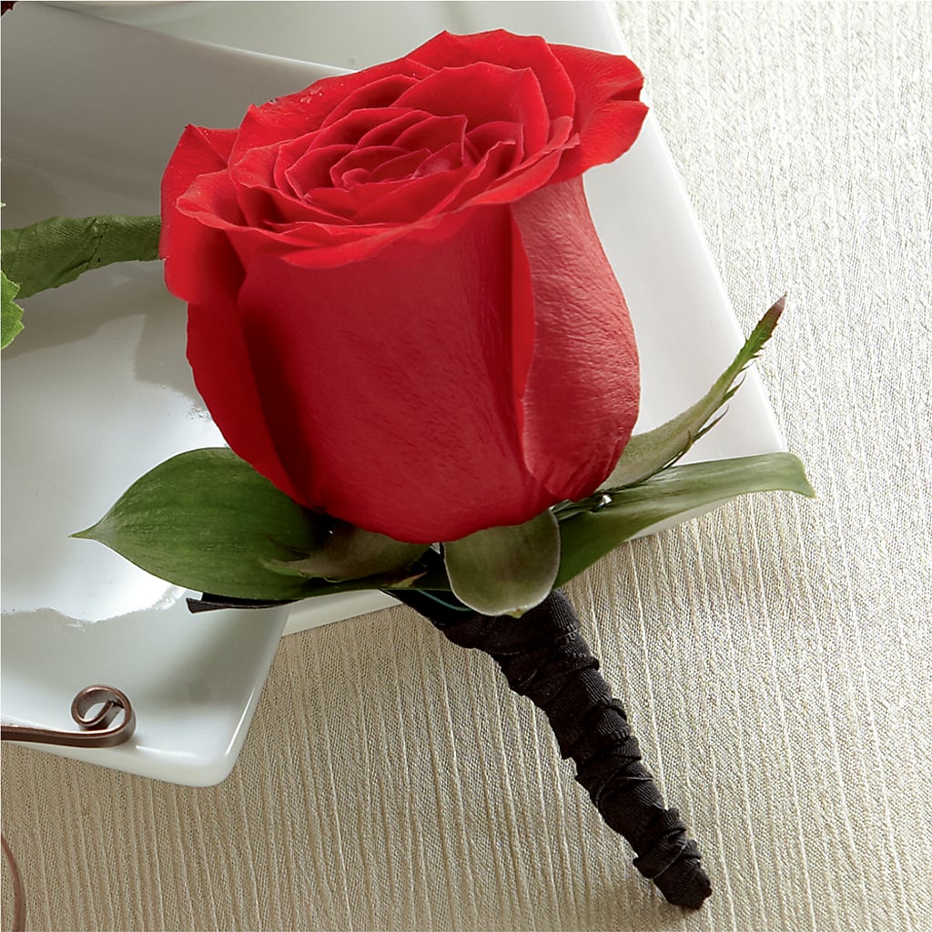 Red Rose Boutonniere – Sandelas Flower Shop, Chicago IL