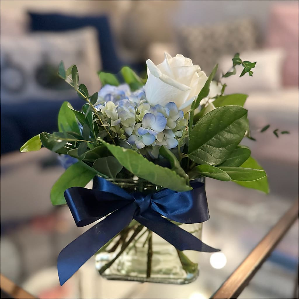 Sky Blue Delight Bouquet –  Sandelas Flower Shop, Chicago IL
