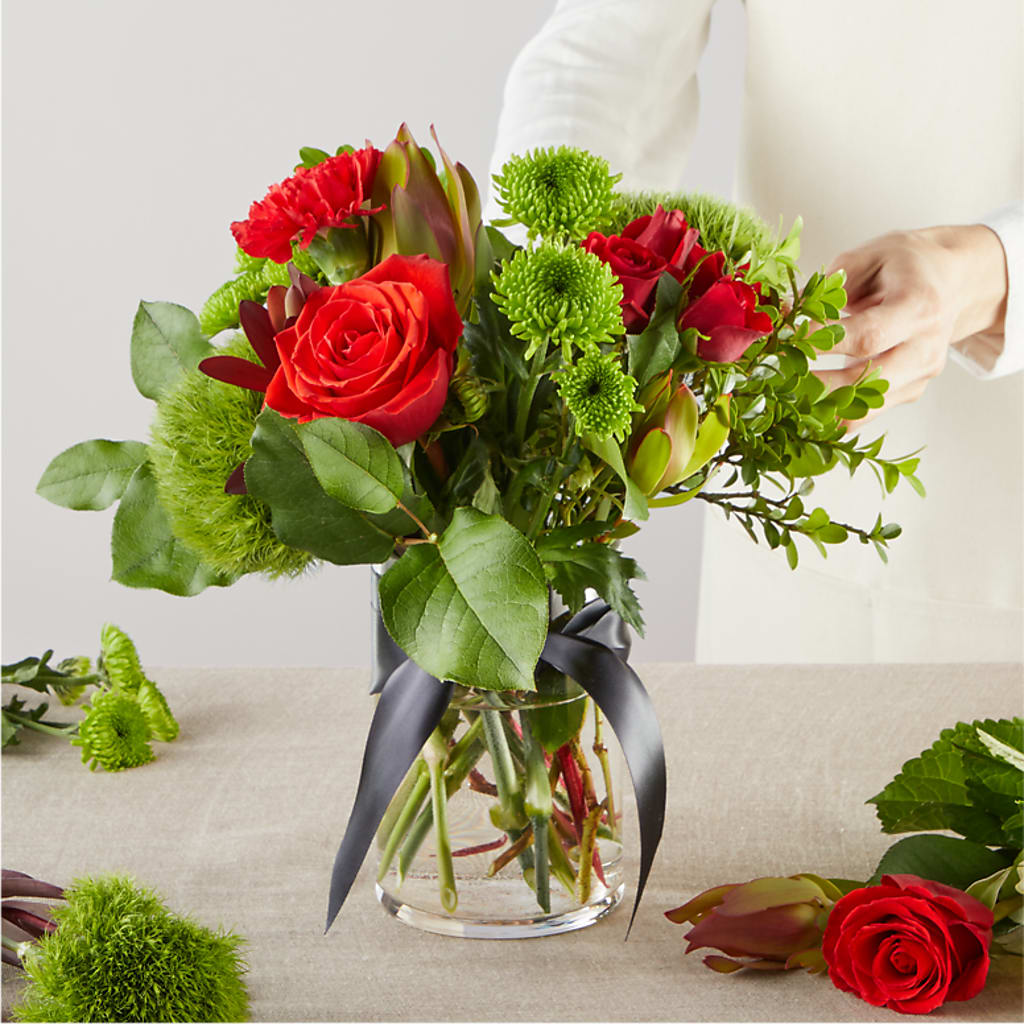Heritage Kindle – A Florist Original –  Sandelas Flower Shop, Chicago IL