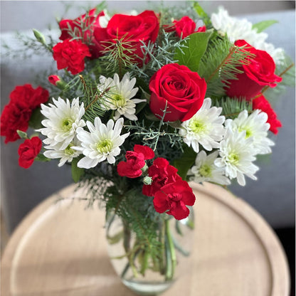 Seasonal Magic Bouquet –  Sandelas Flower Shop, Chicago IL