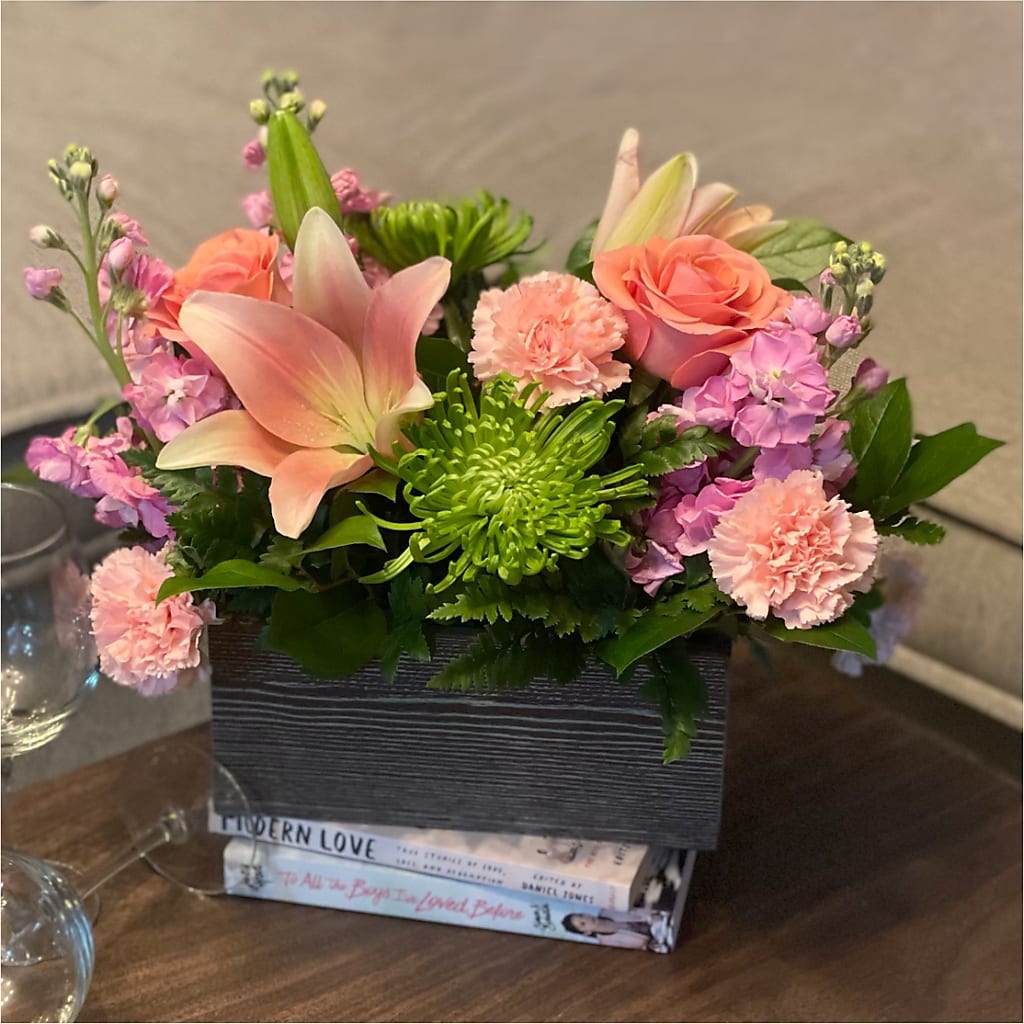 Beautiful Spirit Basket –  Sandelas Flower Shop, Chicago IL