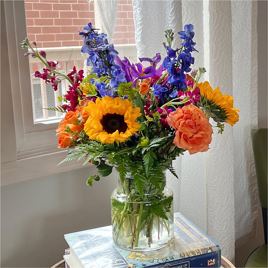 Rays of Life Bouquet –  Sandelas Flower Shop, Chicago IL