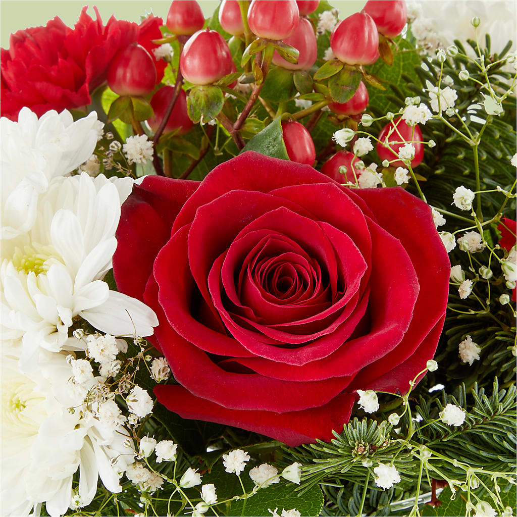 Chance of Flurries Bouquet –  Sandelas Flower Shop, Chicago IL