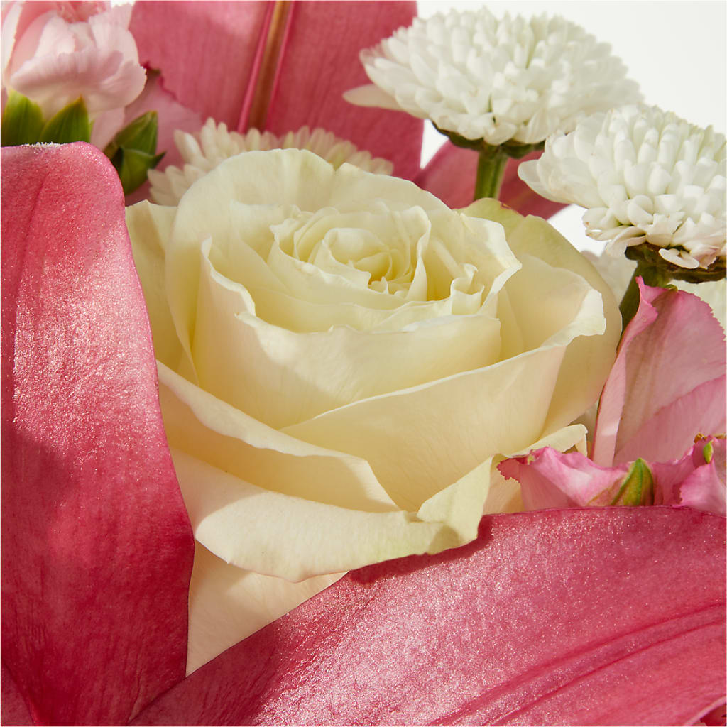 Piece of Cake Bouquet –  Sandelas Flower Shop, Chicago IL
