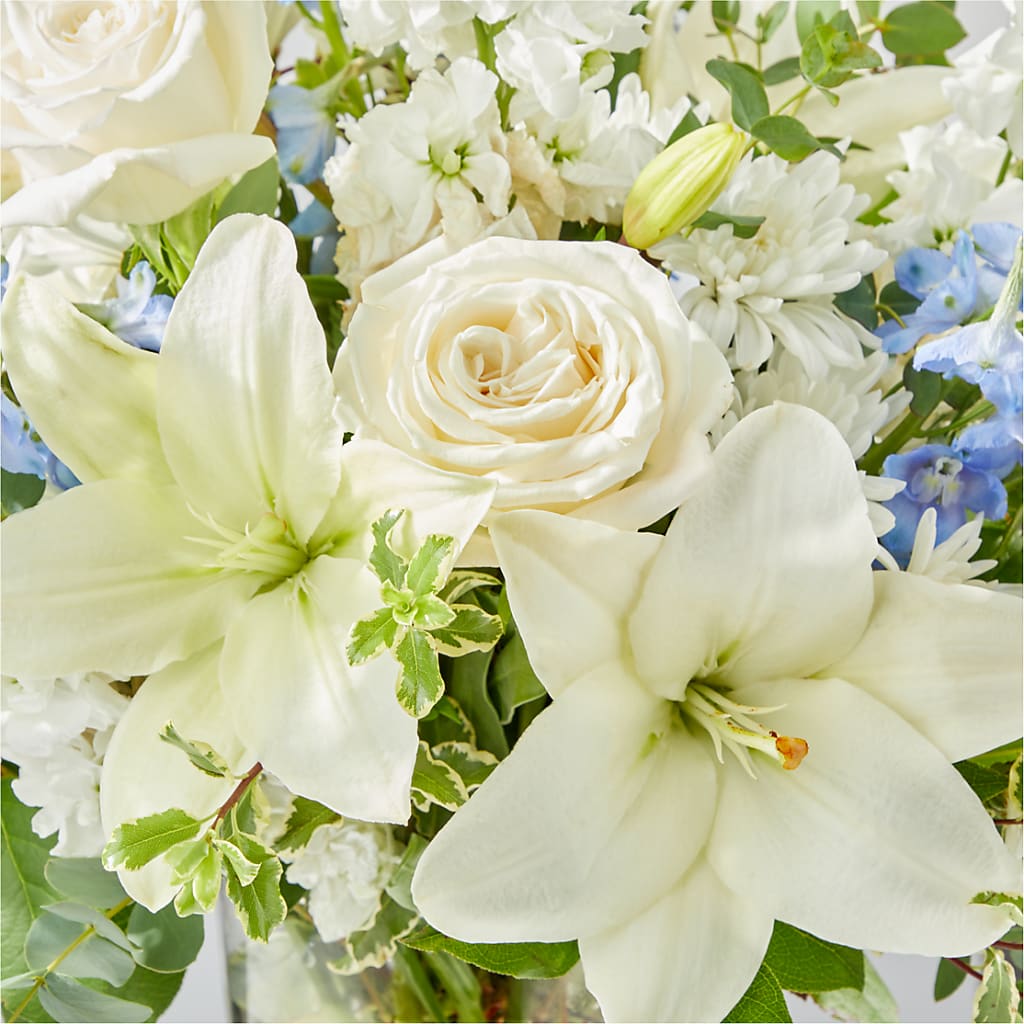 Peace of Mind Bouquet –  Sandelas Flower Shop, Chicago IL