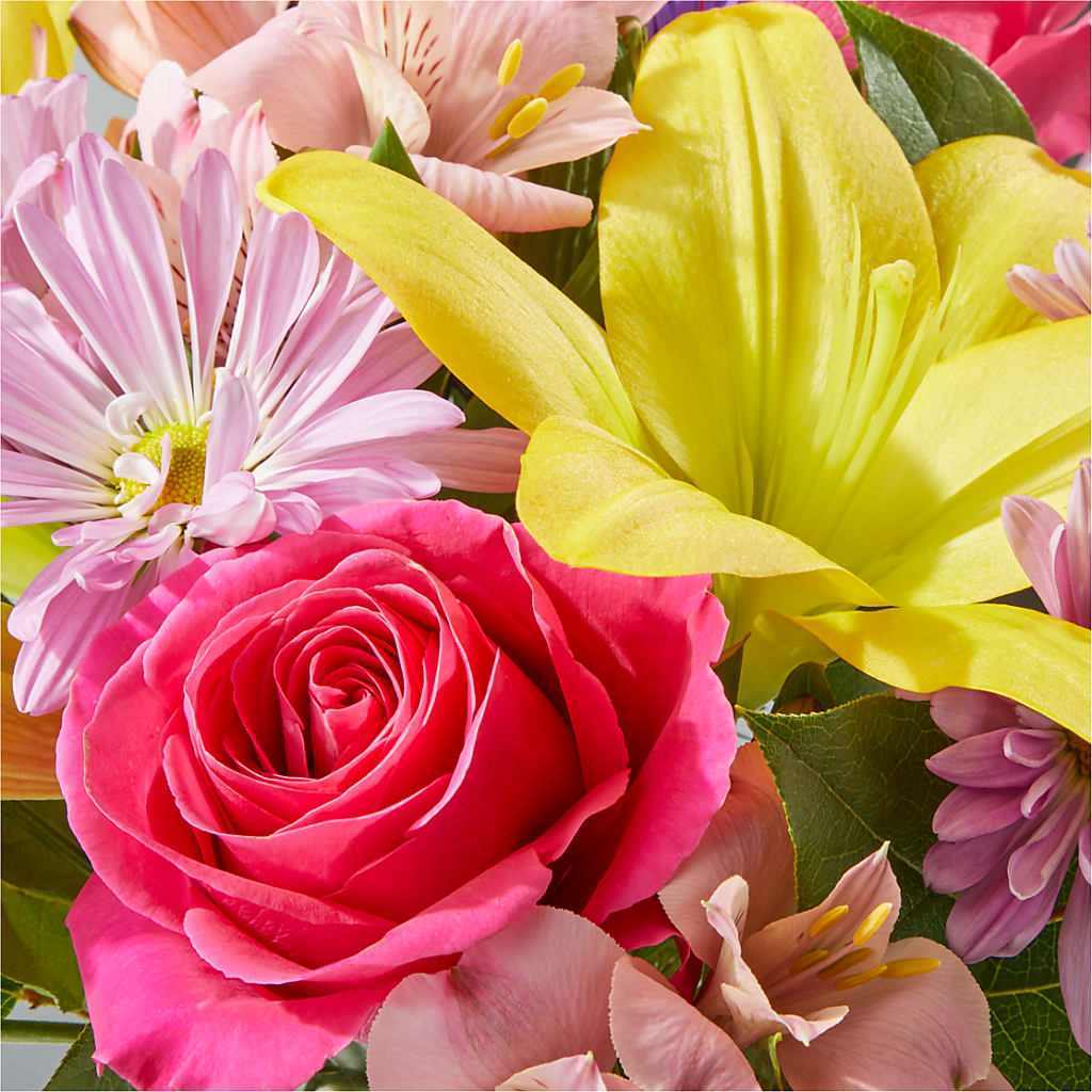 Sprinkles Bouquet –  Sandelas Flower Shop, Chicago IL