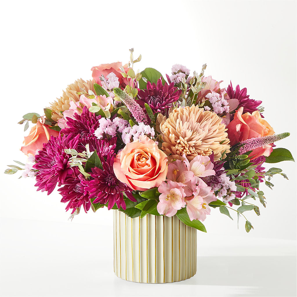 Berry Cobbler Bouquet with Ivory Vase –  Sandelas Flower Shop, Chicago IL