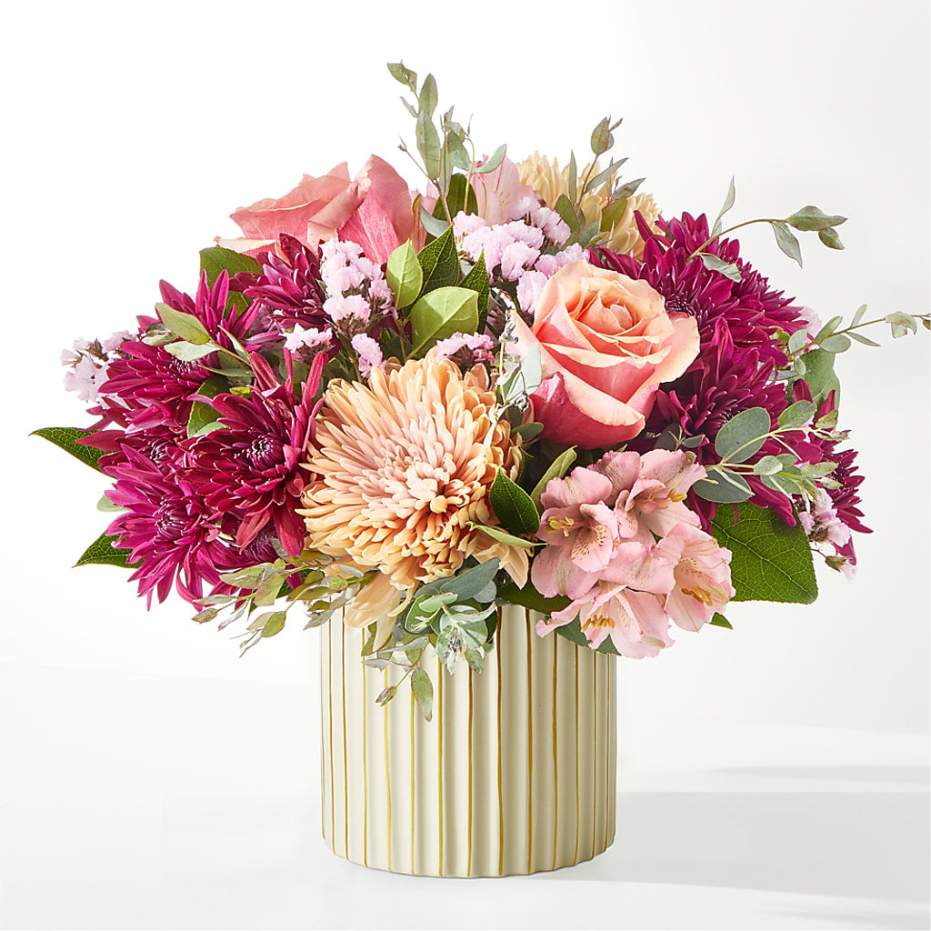 Berry Cobbler Bouquet with Ivory Vase –  Sandelas Flower Shop, Chicago IL