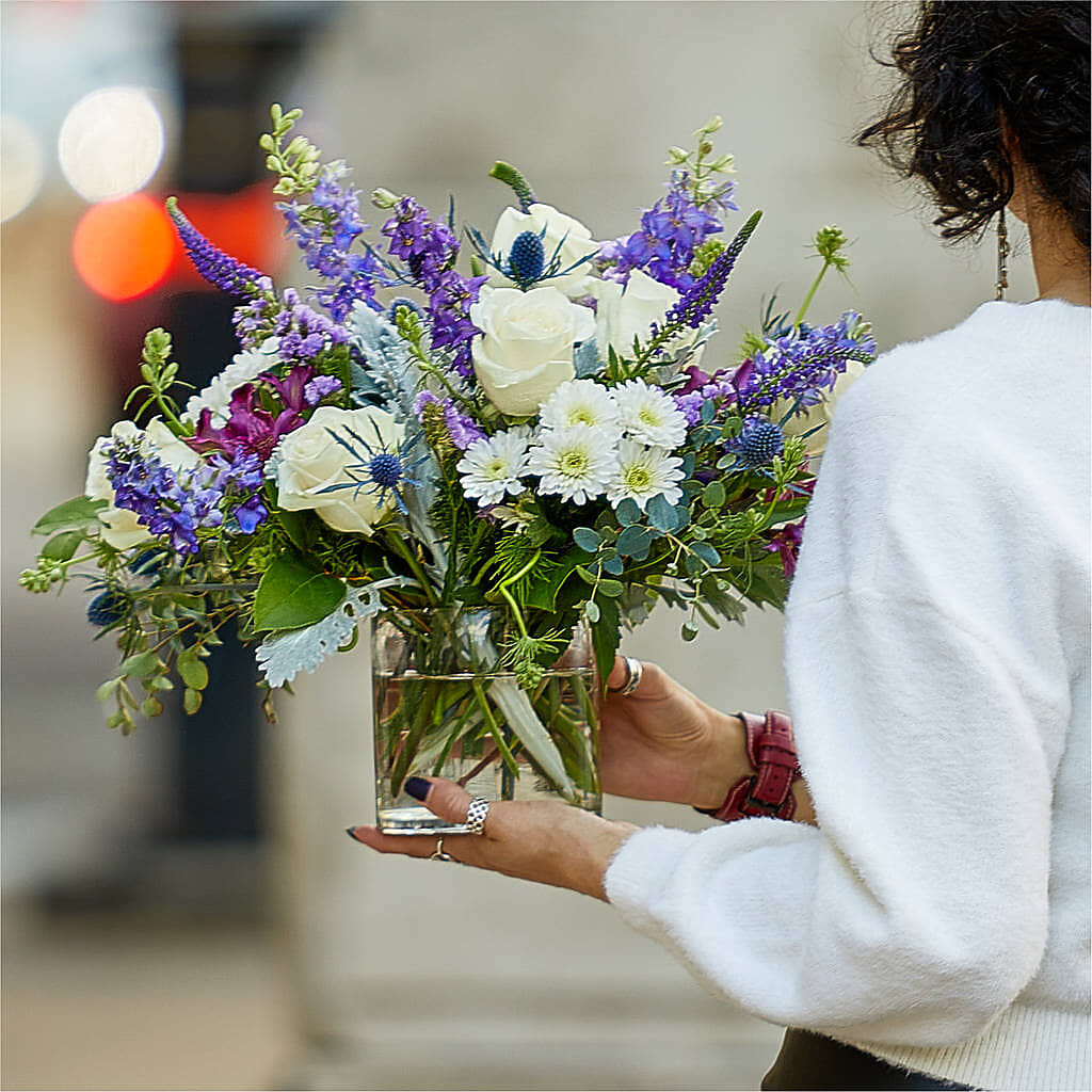Shooting Star Bouquet –  Sandelas Flower Shop, Chicago IL