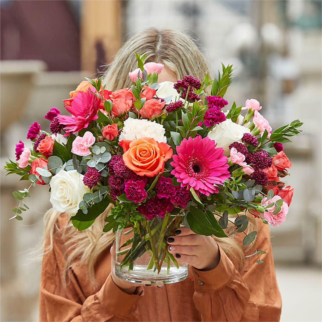 Smell the Roses Bouquet –  Sandelas Flower Shop, Chicago IL