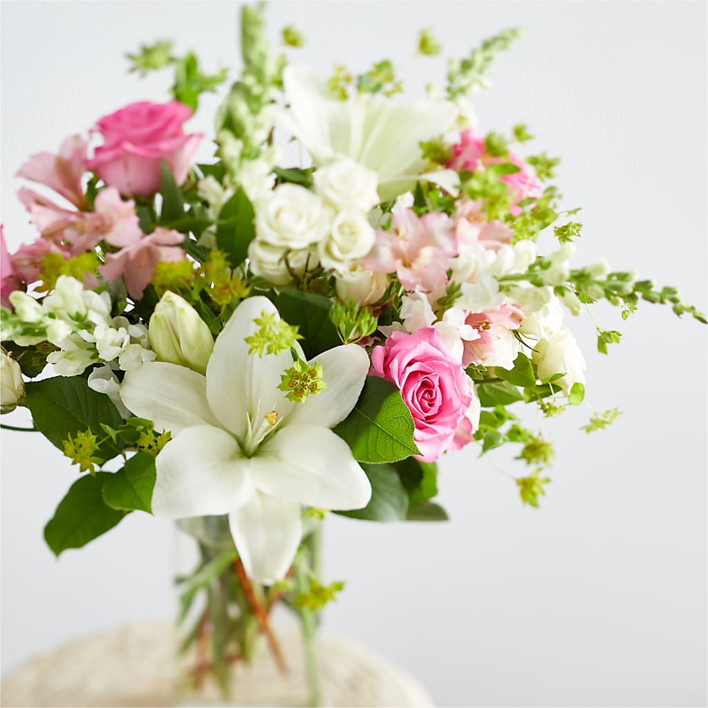 Fondly Bouquet –  Sandelas Flower Shop, Chicago IL