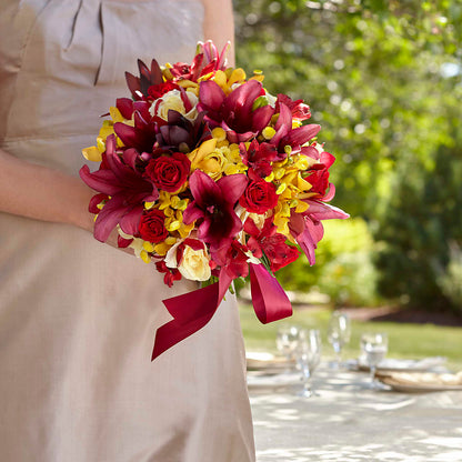 Sunningdale Bouquet –  Sandelas Flower Shop, Chicago IL